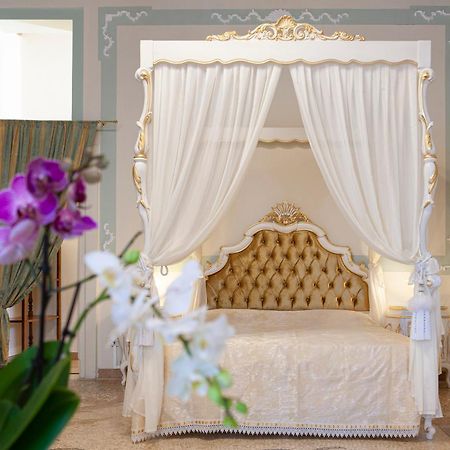Luxury Apartment Pesaro Papafava Venice Exterior photo