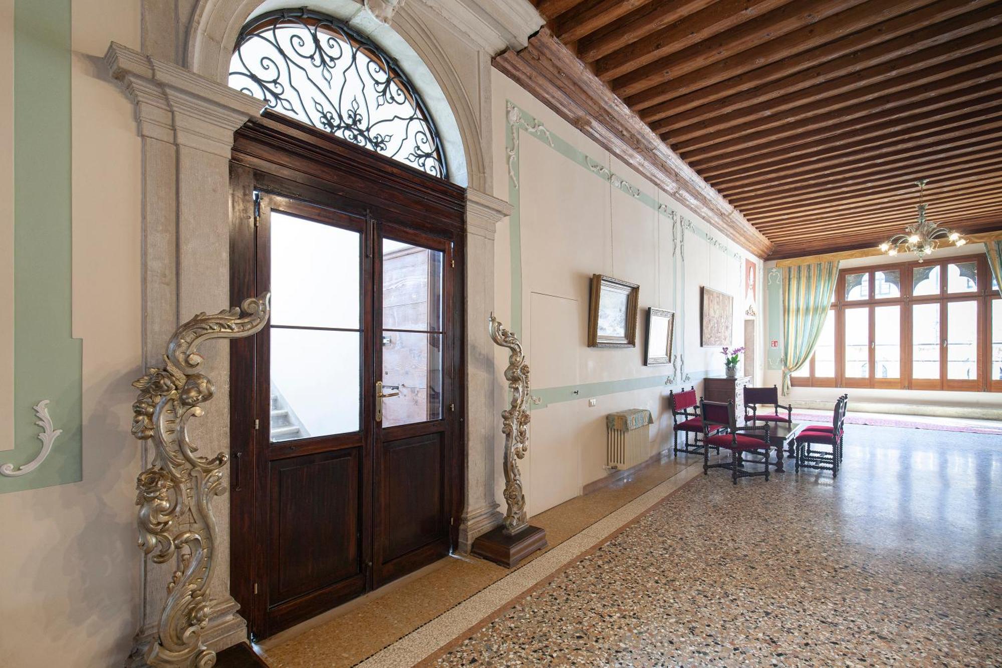 Luxury Apartment Pesaro Papafava Venice Exterior photo