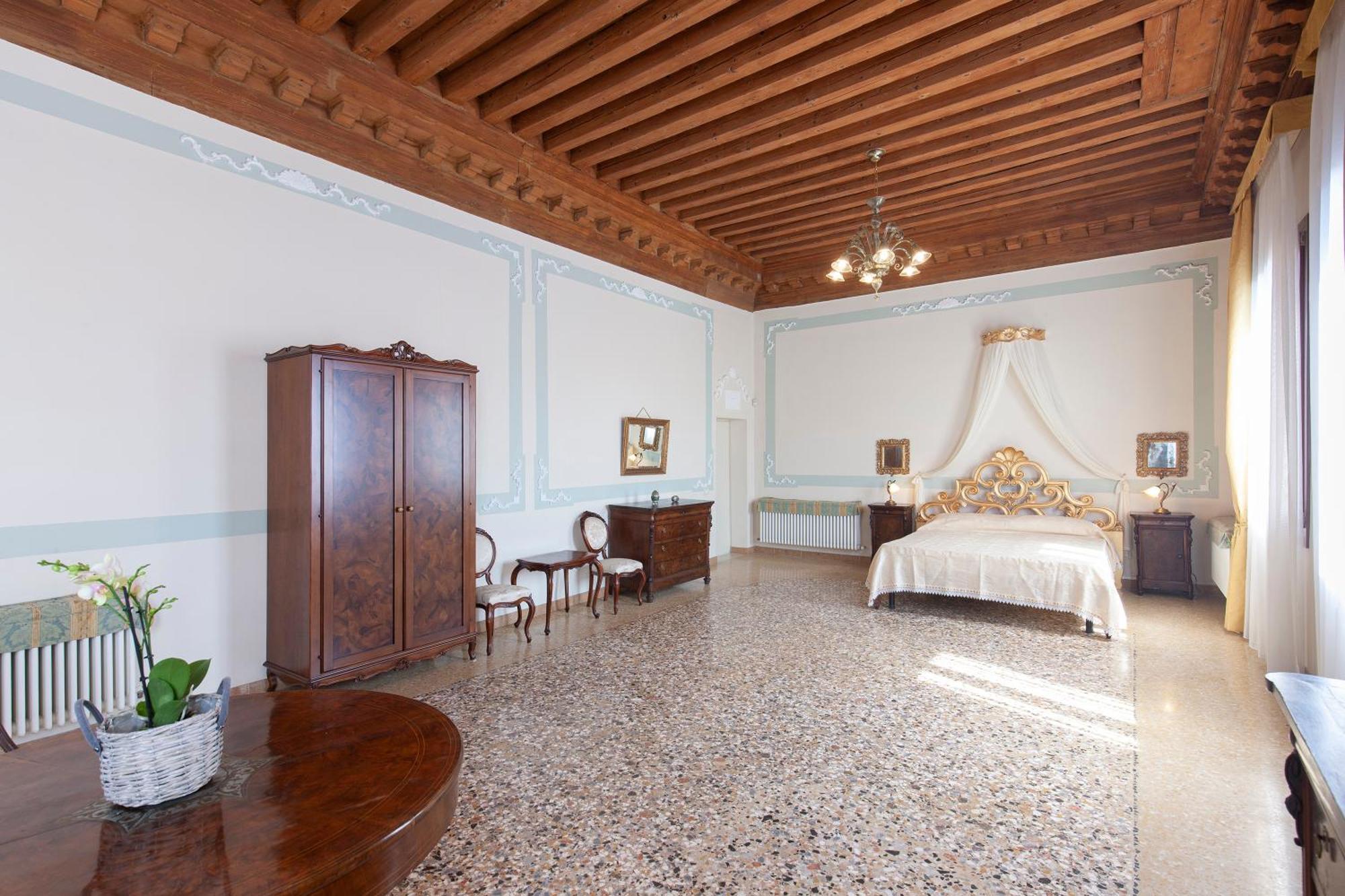 Luxury Apartment Pesaro Papafava Venice Exterior photo